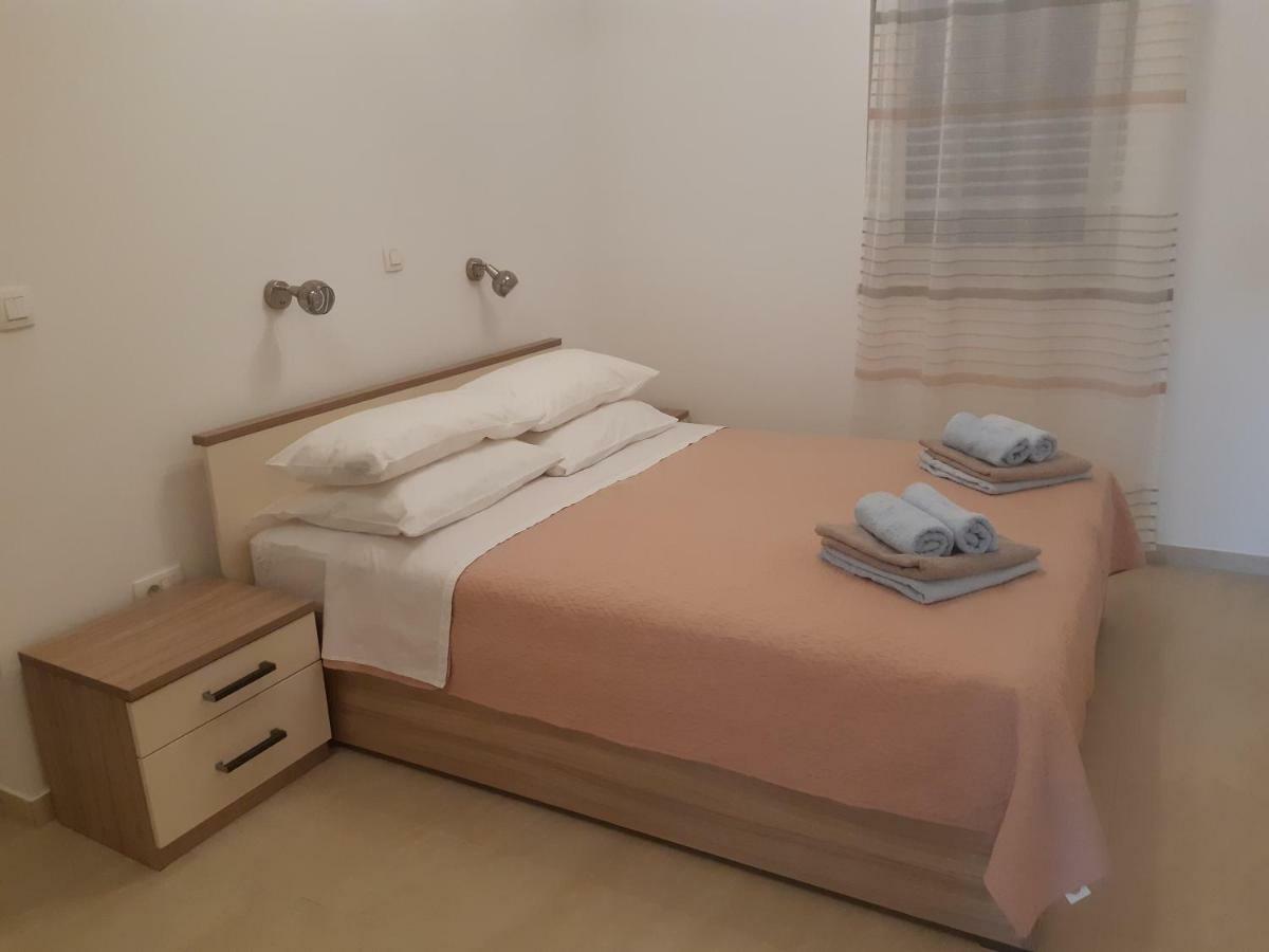 Lorena Cres Kültér fotó